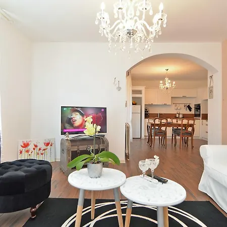 Apartment Marija 1089 *